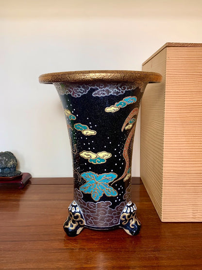 Hosshi Kakuei Gold-And-Silver Fully Painted Phoenix Design Omoto Pot