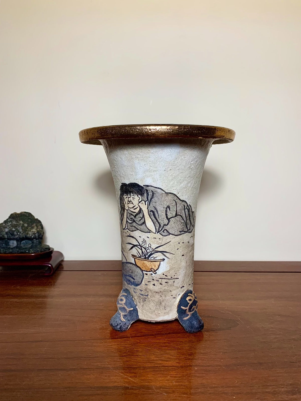 Gold-Enameled Orchid Design Omoto Pot by Kurozaki You人