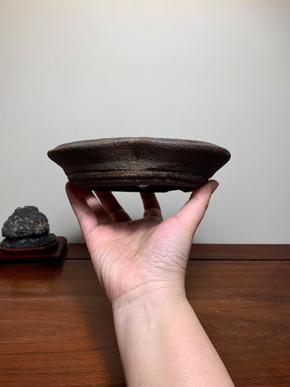 Hand-Pinched Nanban Round Pot