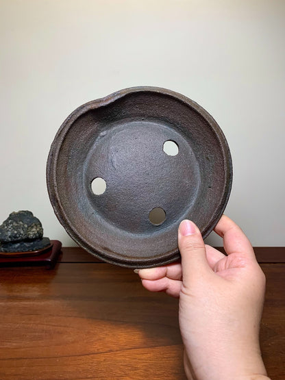 Hand-Pinched Nanban Round Pot