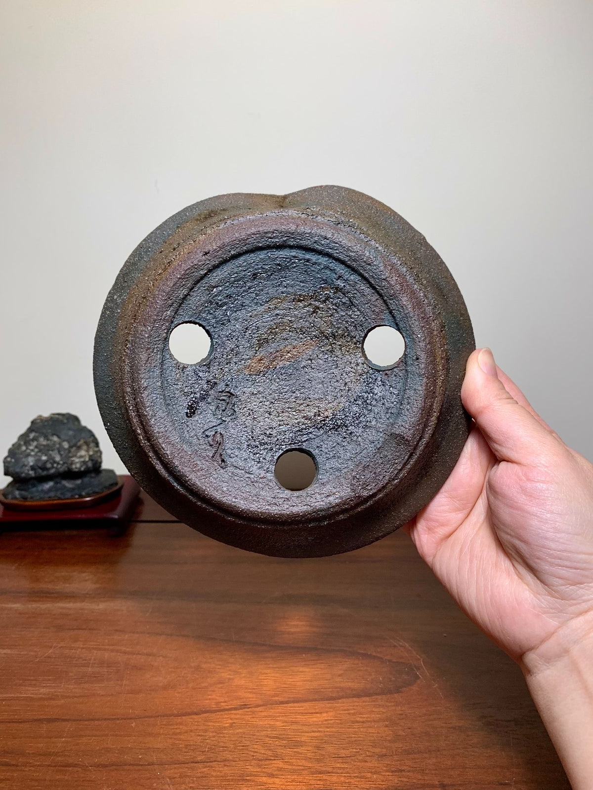 Hand-Pinched Nanban Round Pot
