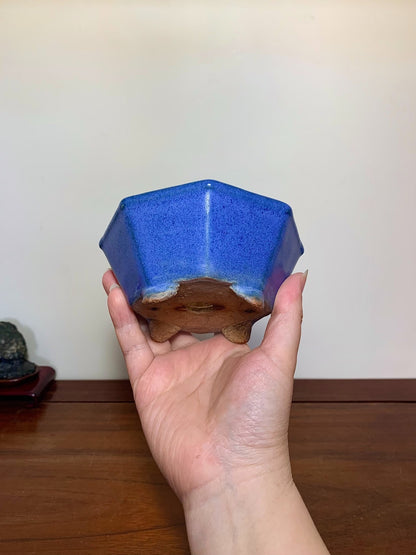 Blue Kinyo Glaze Octagonal Japanese Pot by Hattori