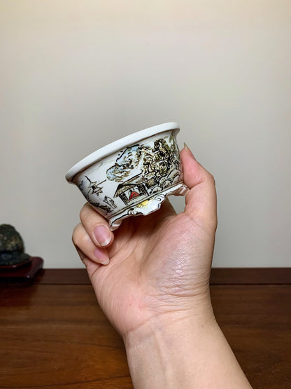 Ushū Katsuyama Enamelled Landscape with Friends Visiting Scene Japanese Pot