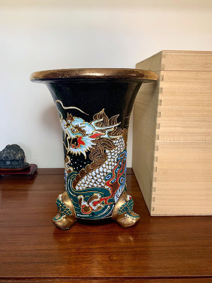 Hōtō Ryūzan, Outset Dragon Pattern, Omoto Pot