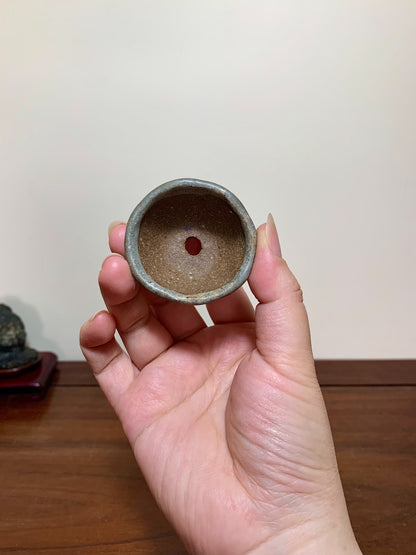 Imaoka Chōsō Kiln-Transmuted Three-Footed Round Pot