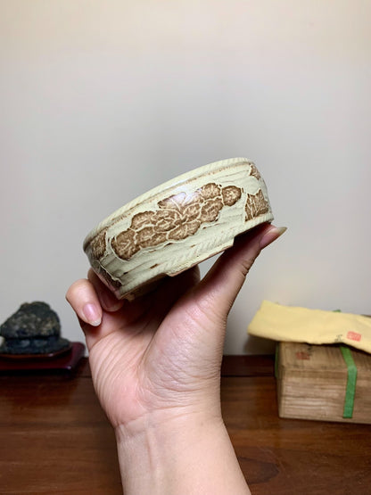 Heian Kōzan, Double Rope-Rimmed Pot with Peony Decoration