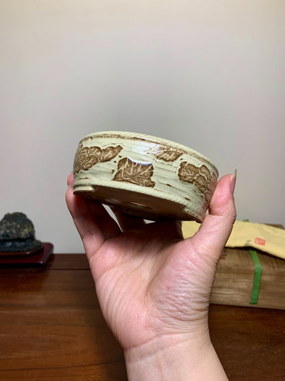 Heian Kōzan, Double Rope-Rimmed Pot with Peony Decoration