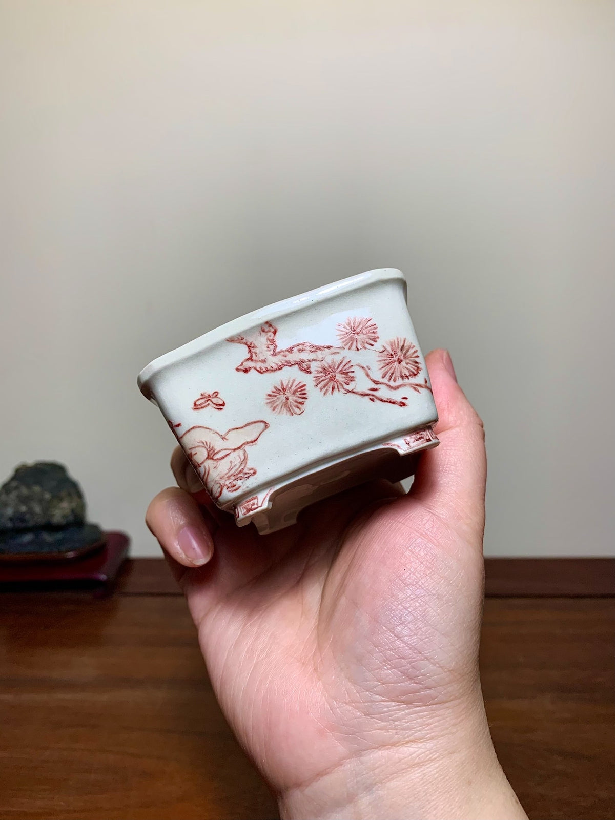 Tōshita Keishin Red-Painted Child Motif on Outer Rim, Square Japanese Bonsai Pot