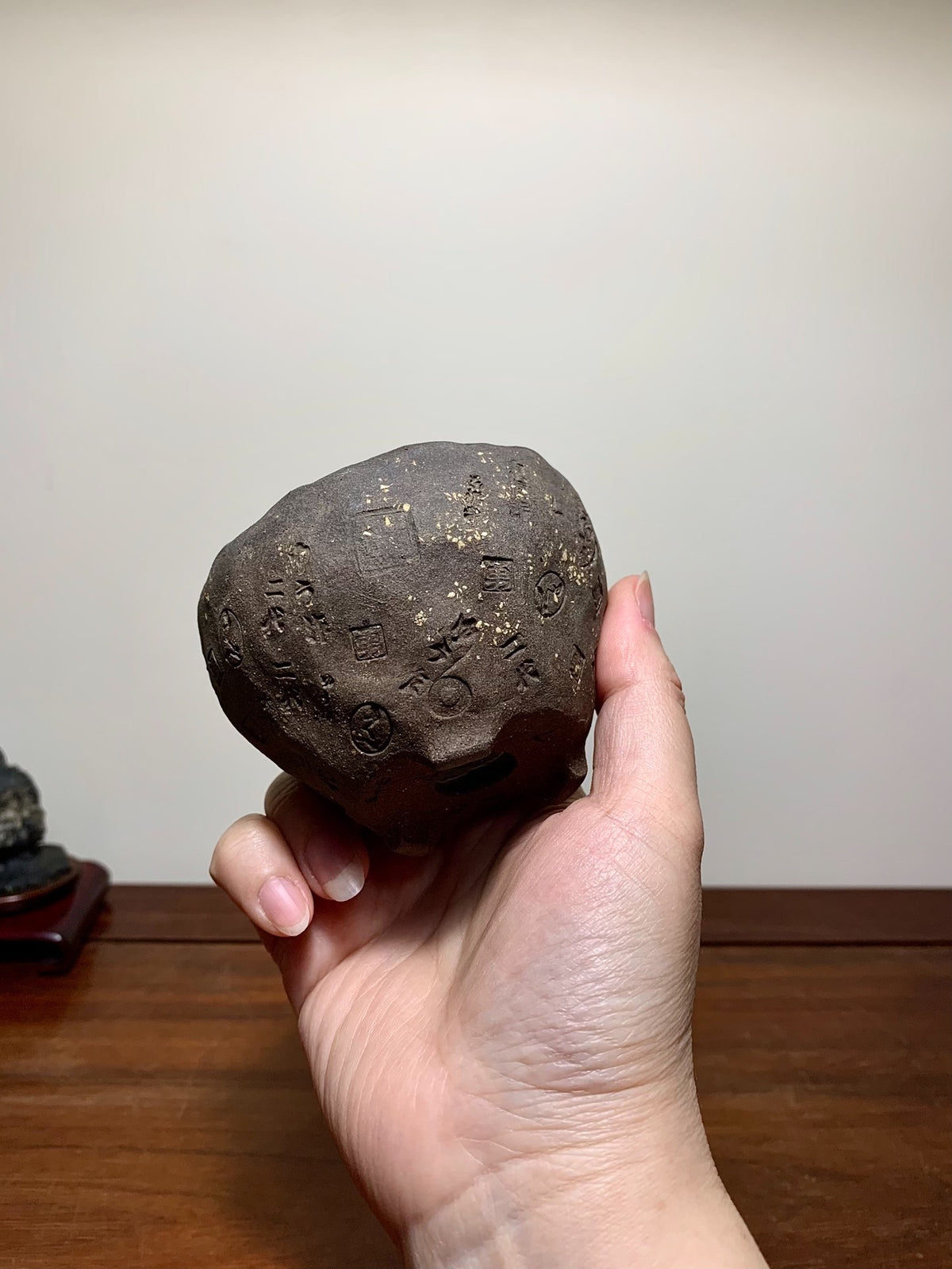 Heian Tōfuku-Ji Hand-Pinched Incised Round Pot