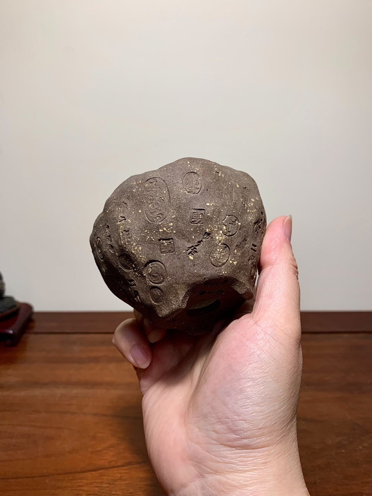 Heian Tōfuku-Ji Hand-Pinched Incised Round Pot