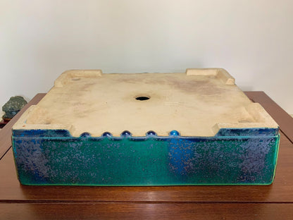 Sen Dai Kōyō Cloth-Textured Glaze, Cornered Cut-Foot Rectangular Japanese Flower Pot