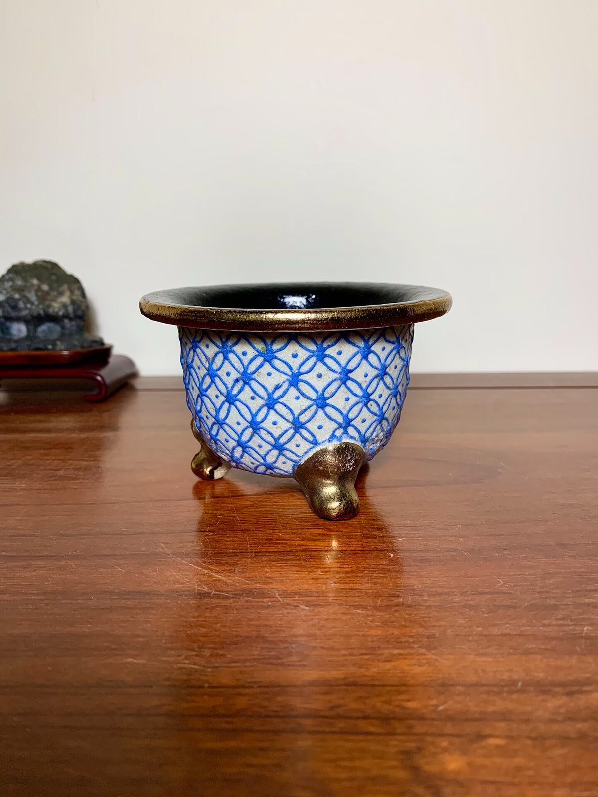 Gold-Enamelled Copper Coin Pattern Omoto Pot by Kai-Sen