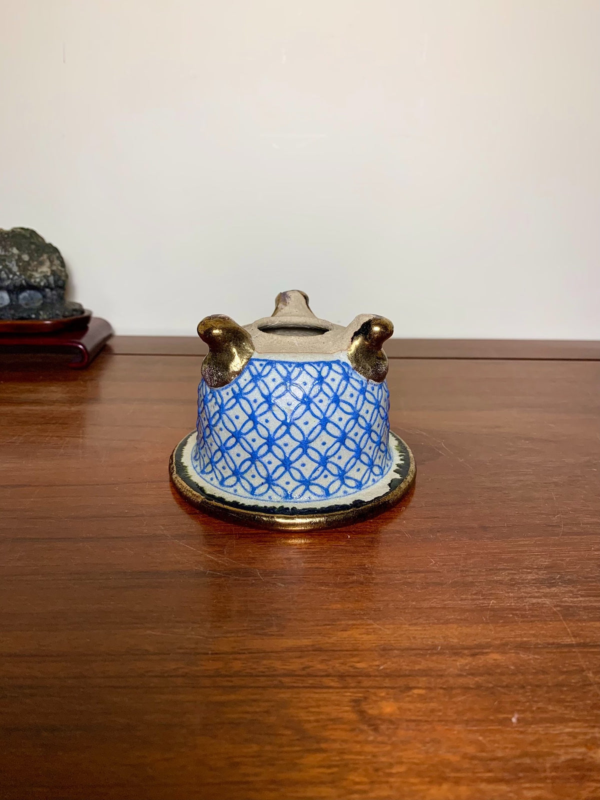 Gold-Enamelled Copper Coin Pattern Omoto Pot by Kai-Sen