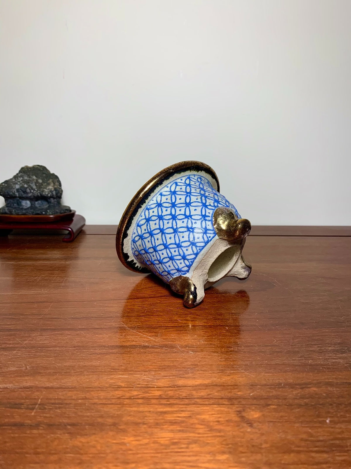 Gold-Enamelled Copper Coin Pattern Omoto Pot by Kai-Sen
