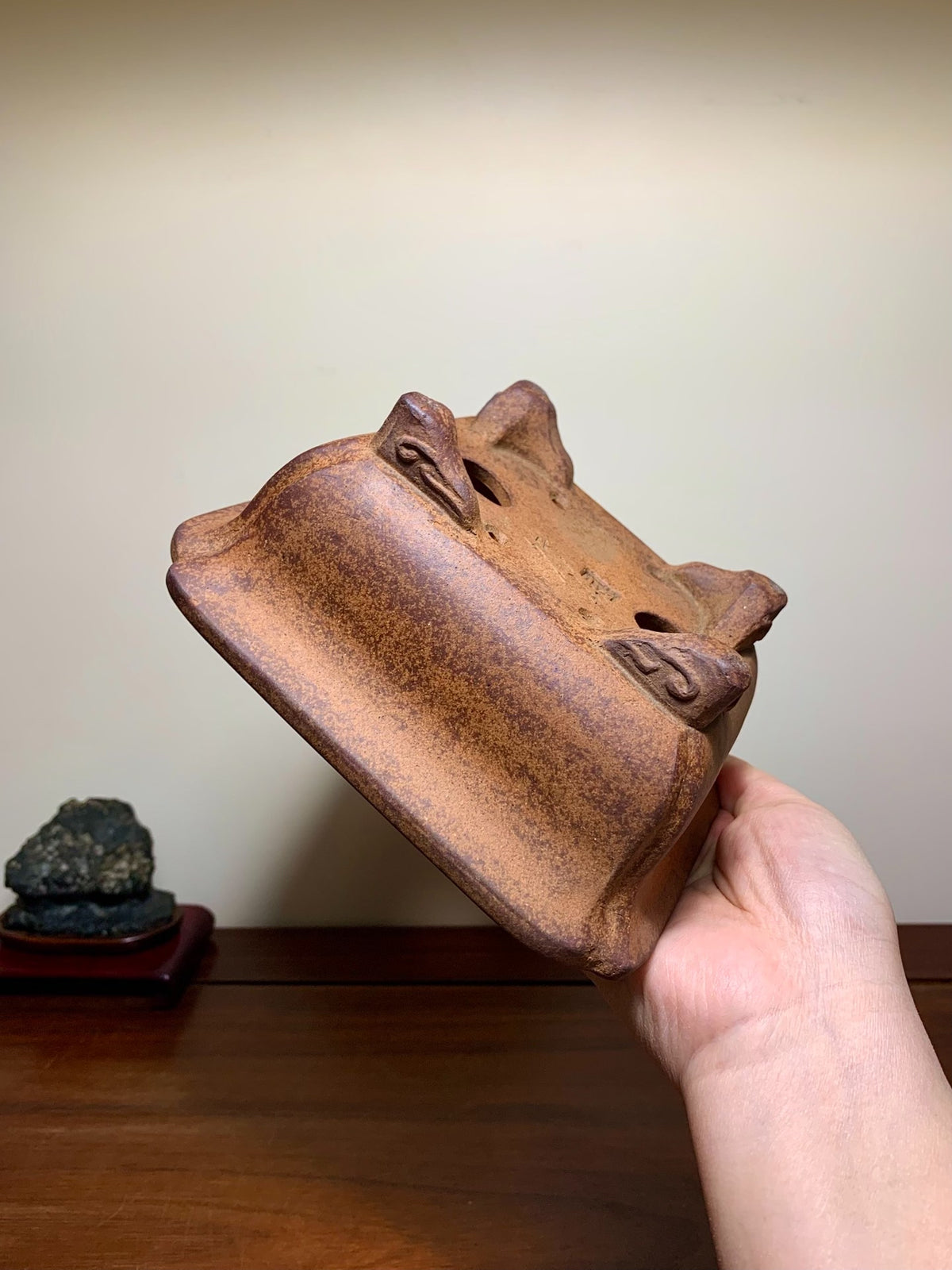 Outer Rim Corner-Inset Cloud Feet Rectangular Japanese Flower Pot by Nakano Gyōzan
