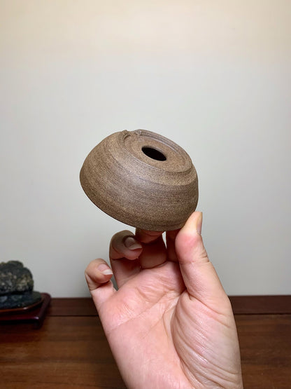 Man'kō Shūzan Cut-Foot Round Pot