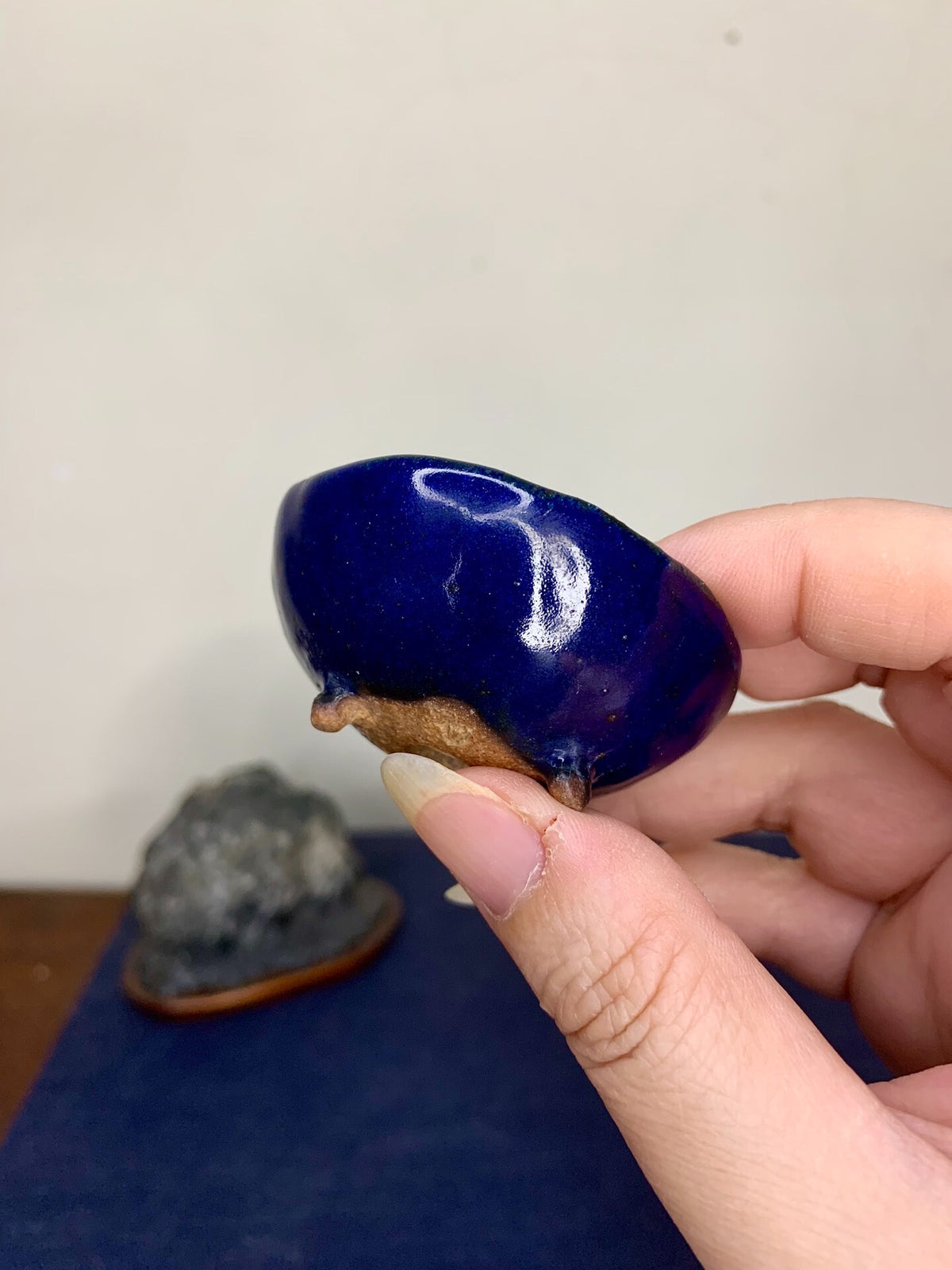 Tōshita Yūsei Ruri Blue Glaze Hand-Pinched Round Pot
