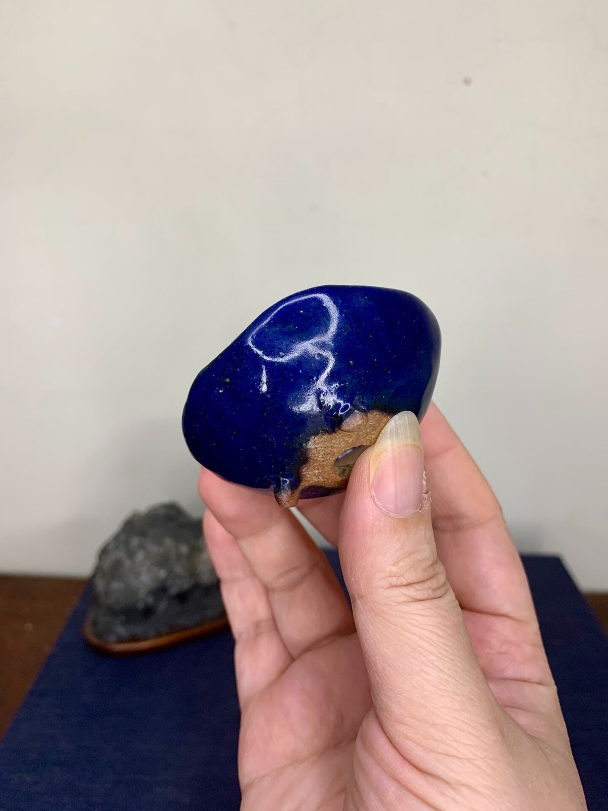 Tōshita Yūsei Ruri Blue Glaze Hand-Pinched Round Pot