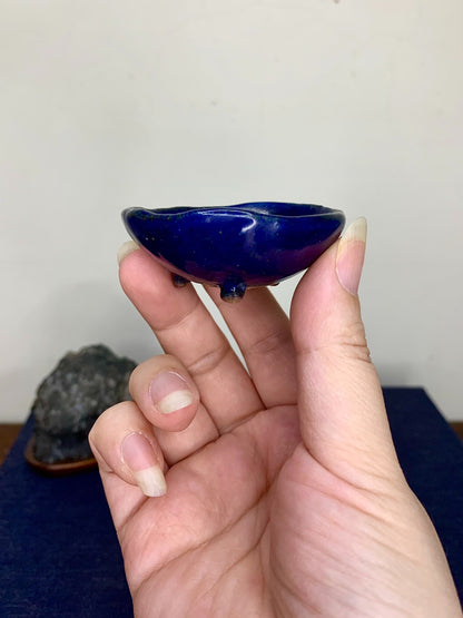 Tōshita Yūsei Ruri Blue Glaze Hand-Pinched Round Pot