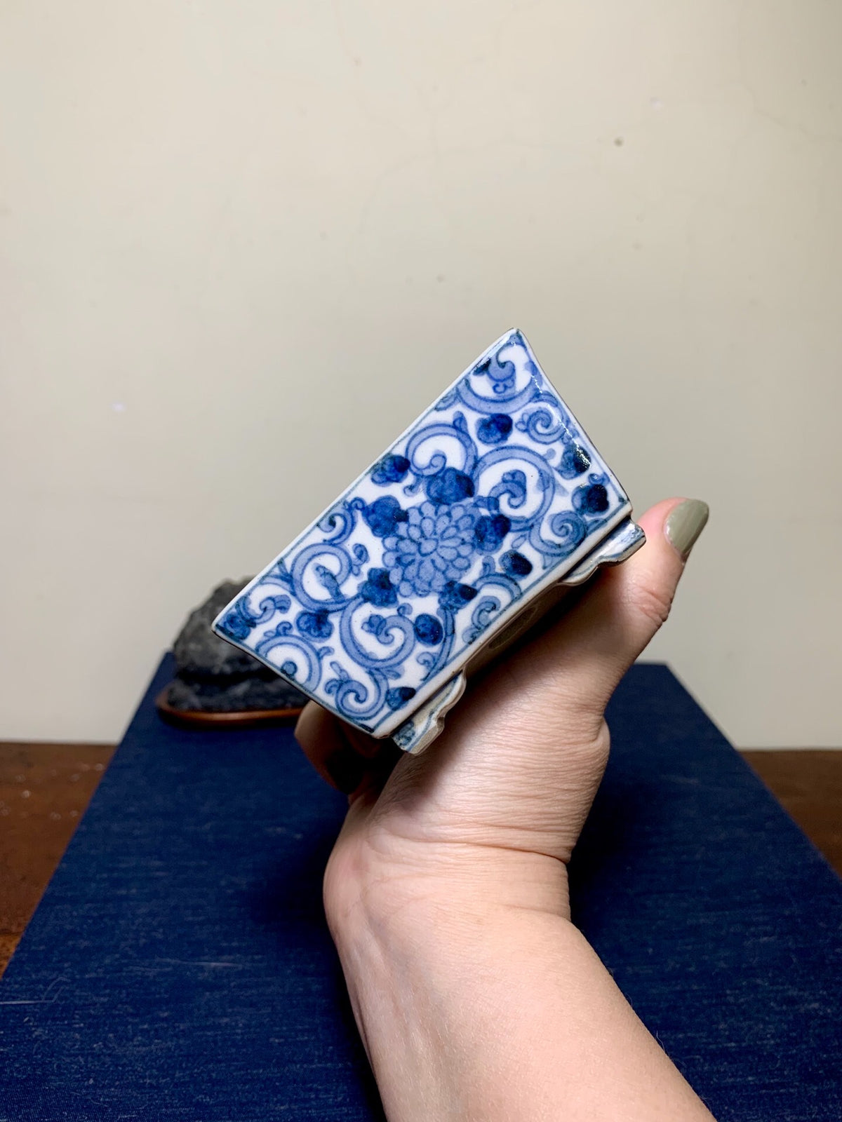 Harukaze Seisho Enameled Landscape Rectangular Pot