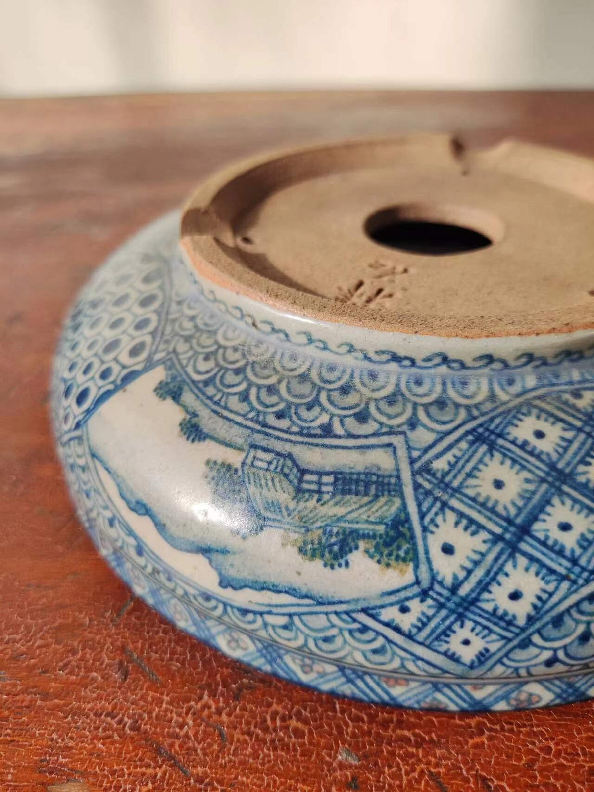 Shodai Ishida Shōseki Super-Aged Patina Flower Pot