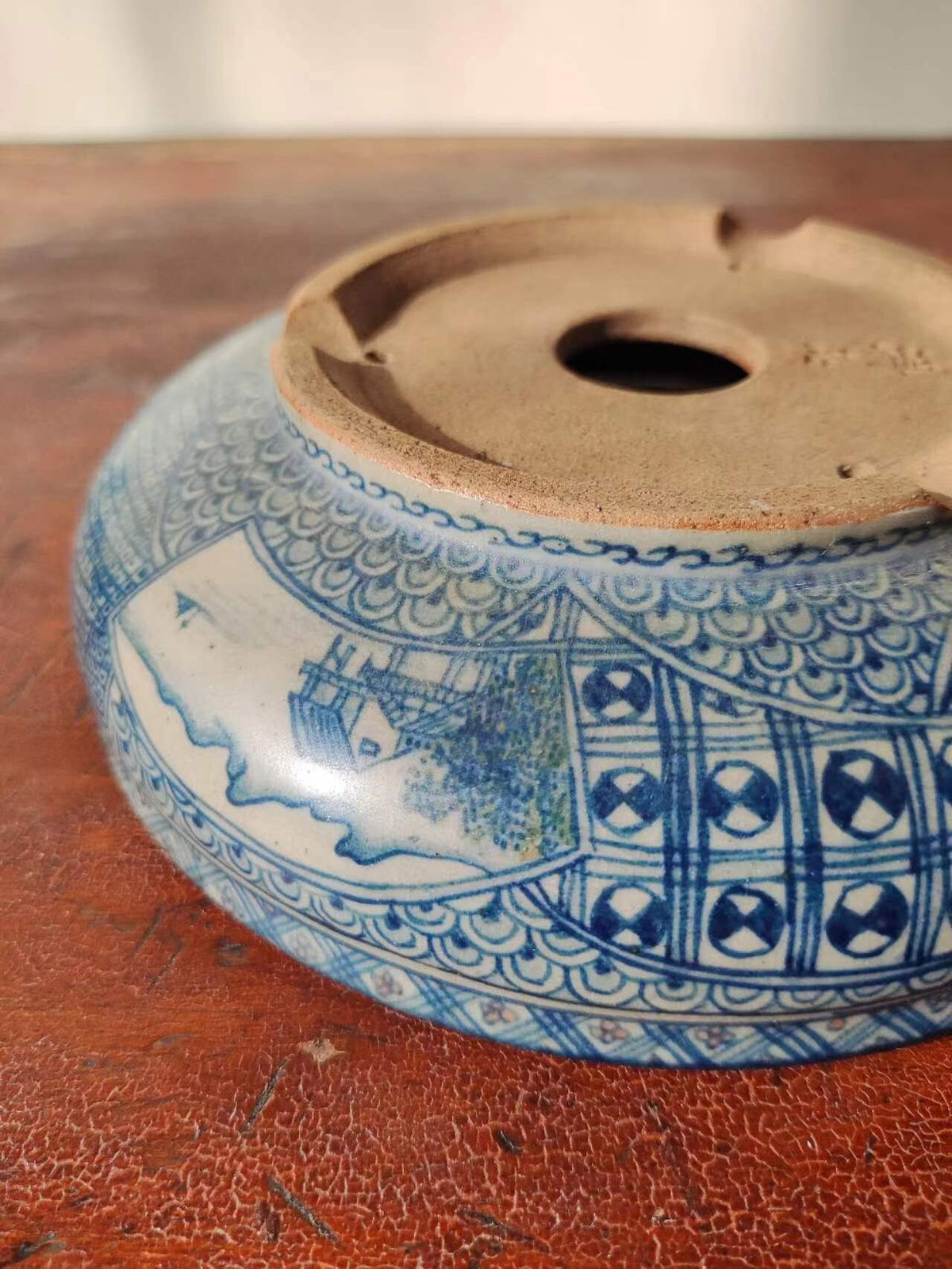 Shodai Ishida Shōseki Super-Aged Patina Flower Pot