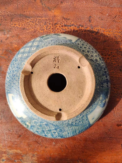 Shodai Ishida Shōseki Super-Aged Patina Flower Pot