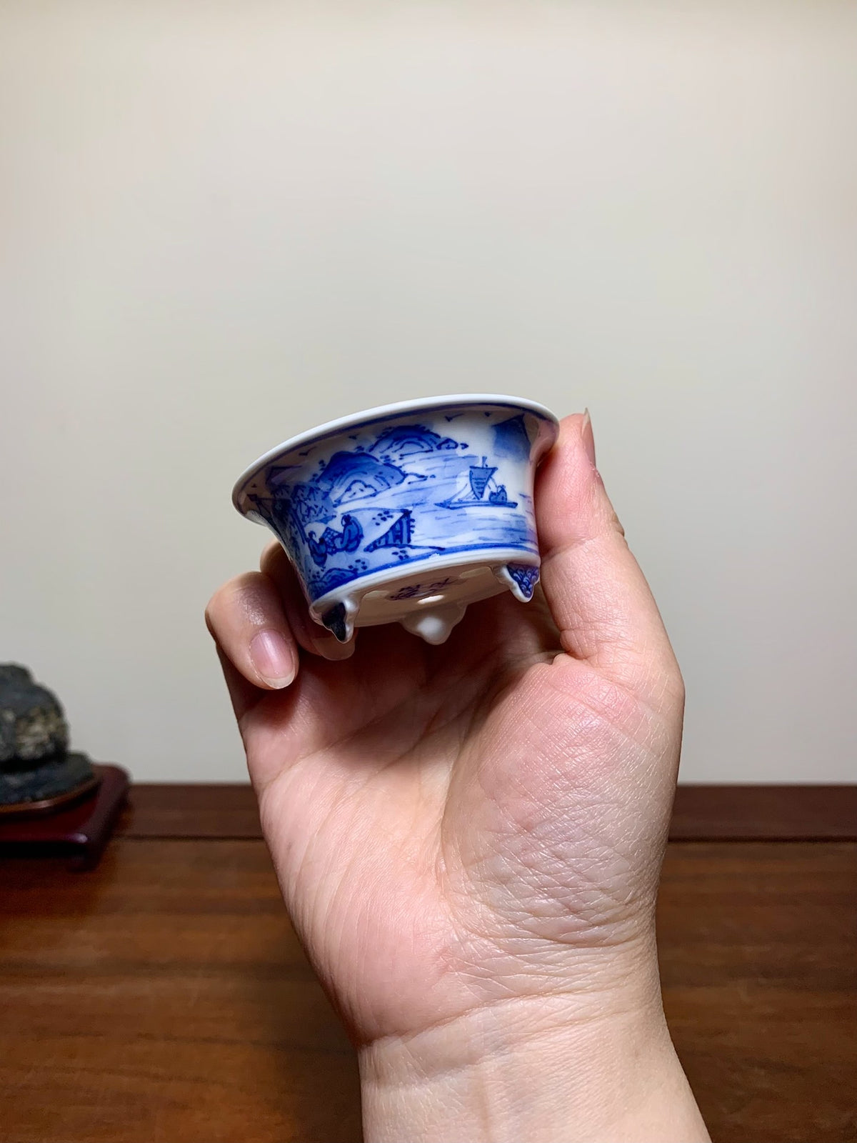 Heian Kōsō Enamelled Landscape with Friends Visiting Scene Japanese Flower Pot
