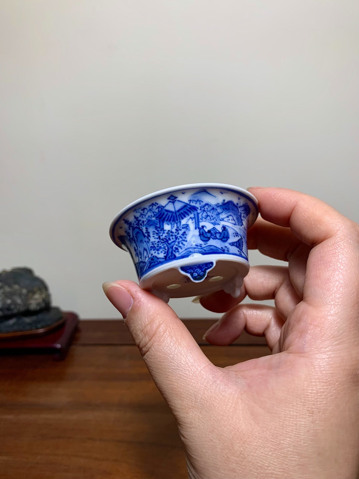 Heian Kōsō Enamelled Landscape with Friends Visiting Scene Japanese Flower Pot