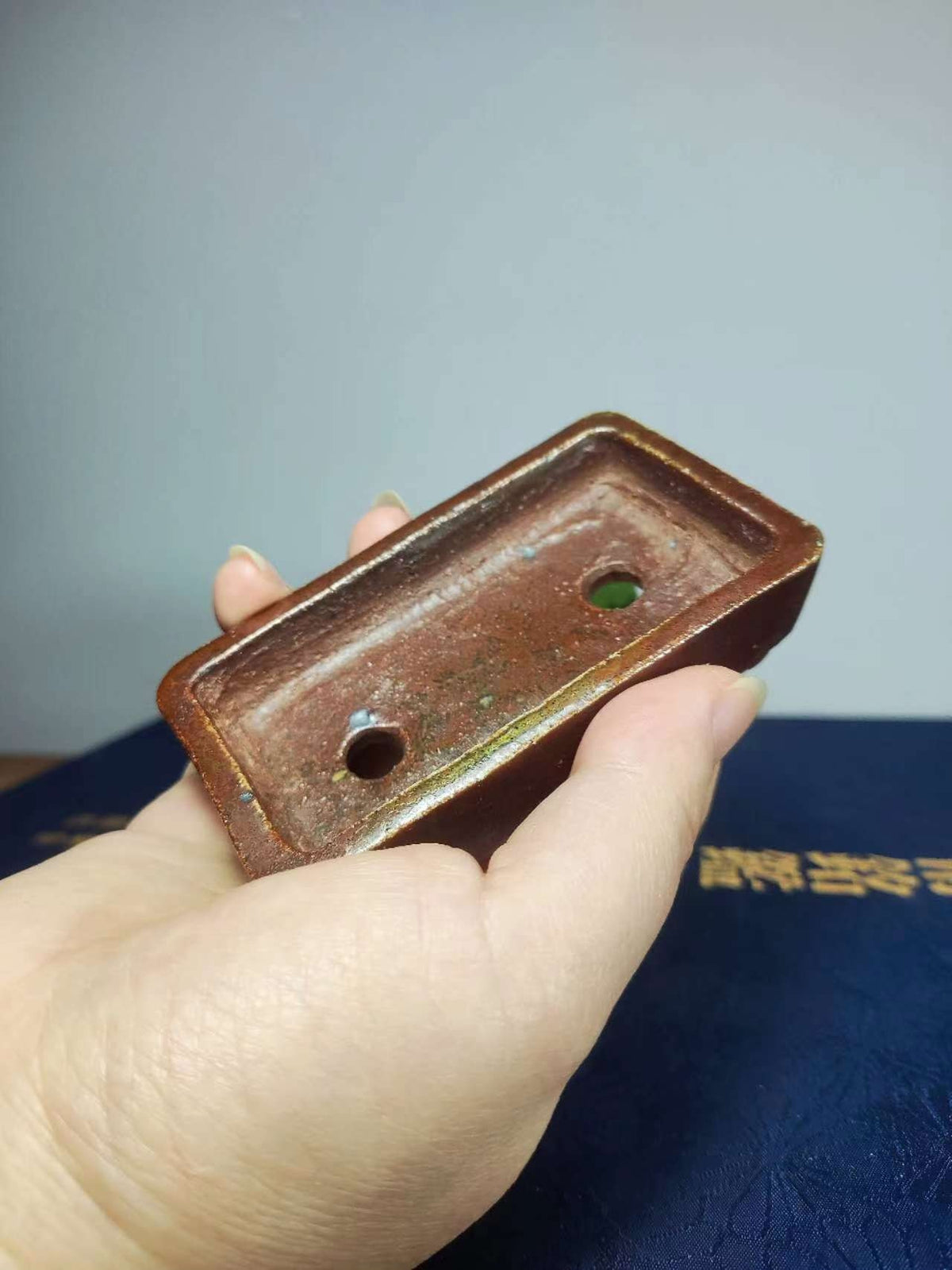 Metal-Glazed Pot with Strong Metallic Luster by Uno Tō
