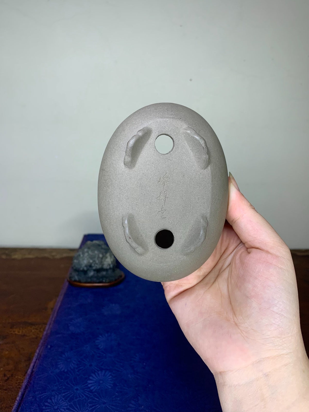 Ash Clay Bag-Style Cloud Feet Oval Pot by Hokido