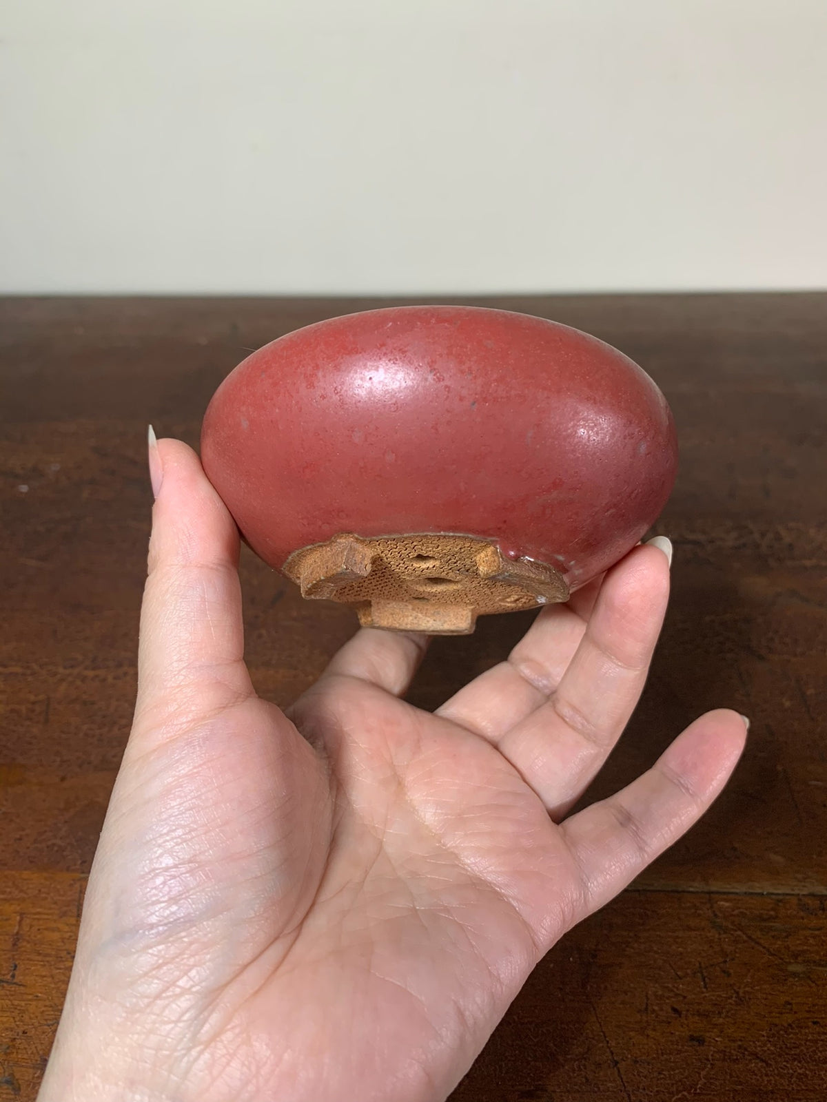 Shinsha Copper-Red Glaze Round Pot by Heian Kōsen