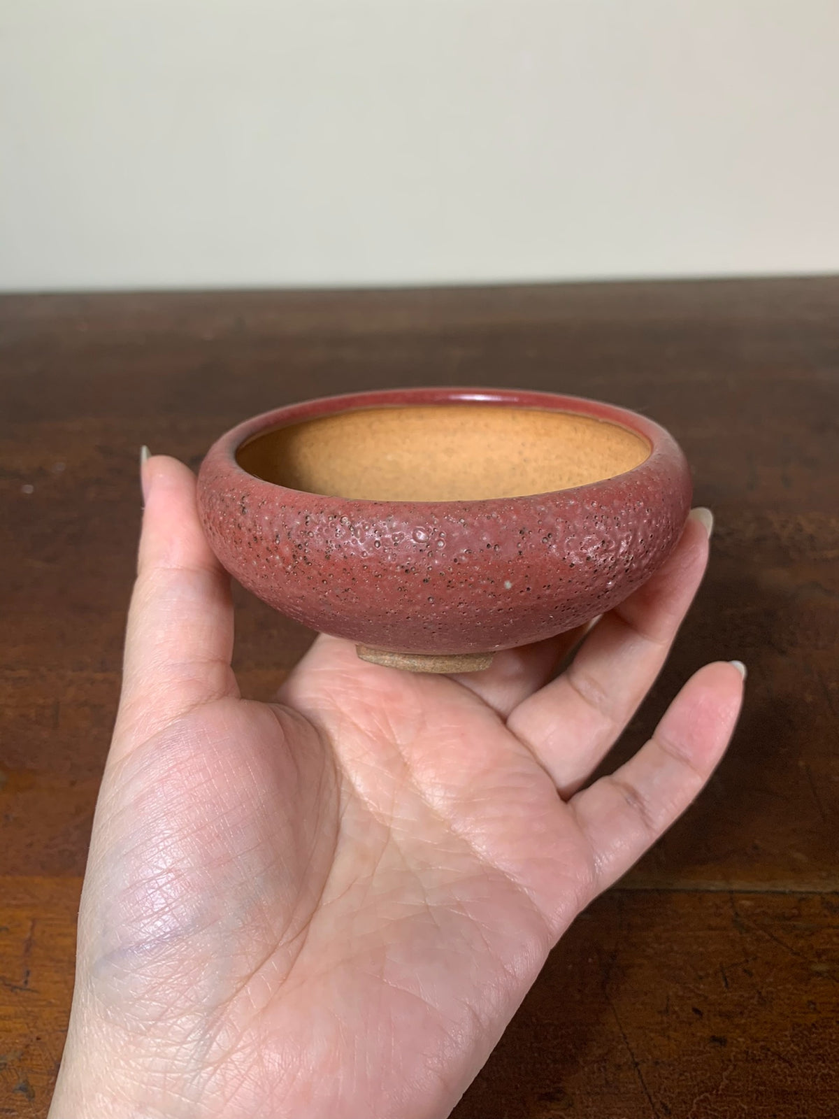 Shinsha Copper-Red Glaze Round Pot by Heian Kōsen