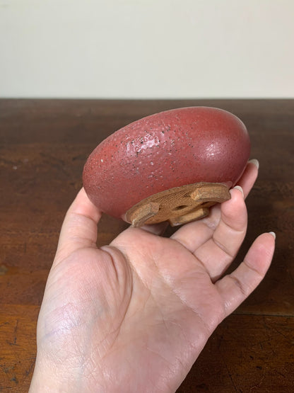 Shinsha Copper-Red Glaze Round Pot by Heian Kōsen