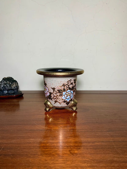 Hoshi Kakuei Classic Enamelled Peony Brocade Pot