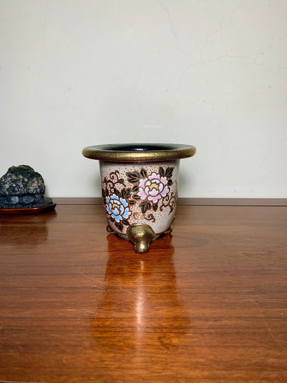 Hoshi Kakuei Classic Enamelled Peony Brocade Pot