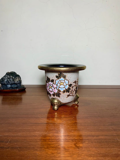 Hoshi Kakuei Classic Enamelled Peony Brocade Pot