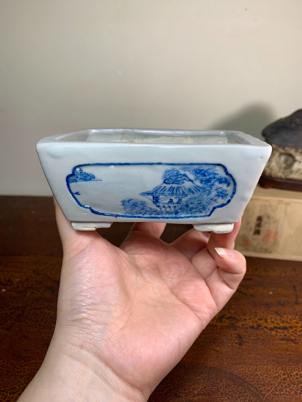 Four-Panel Painted Landscape Pot with “Idle Clouds and Wild Herons” Motif, Blue-And-White Decorated by Uno Tō