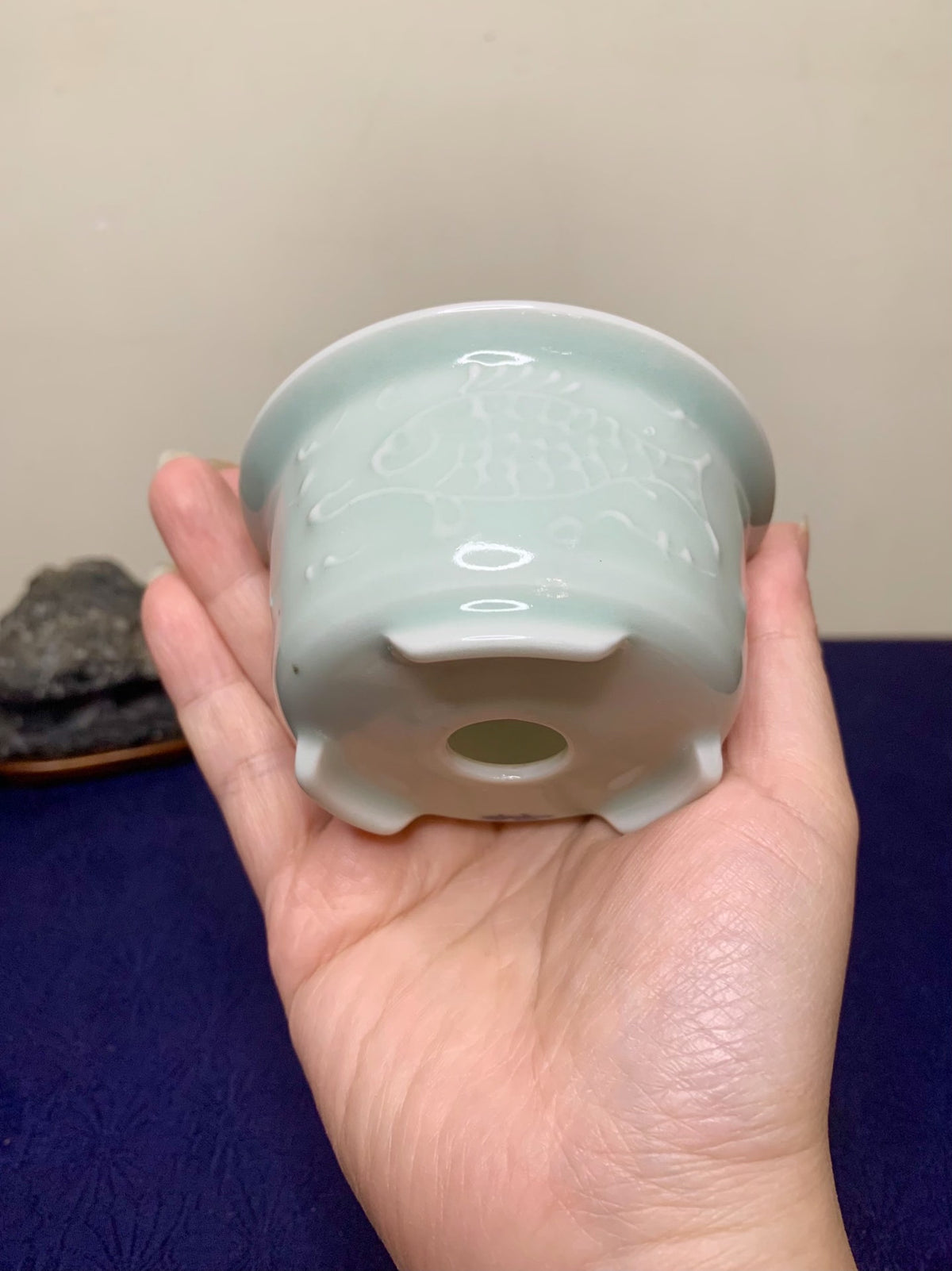Ito Tuniyo Blue-Green Glazed Relief-Carved Fish-Playing Pot