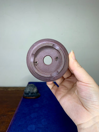 Hand-Pinched Cut-Foot Round Pot by Denshi