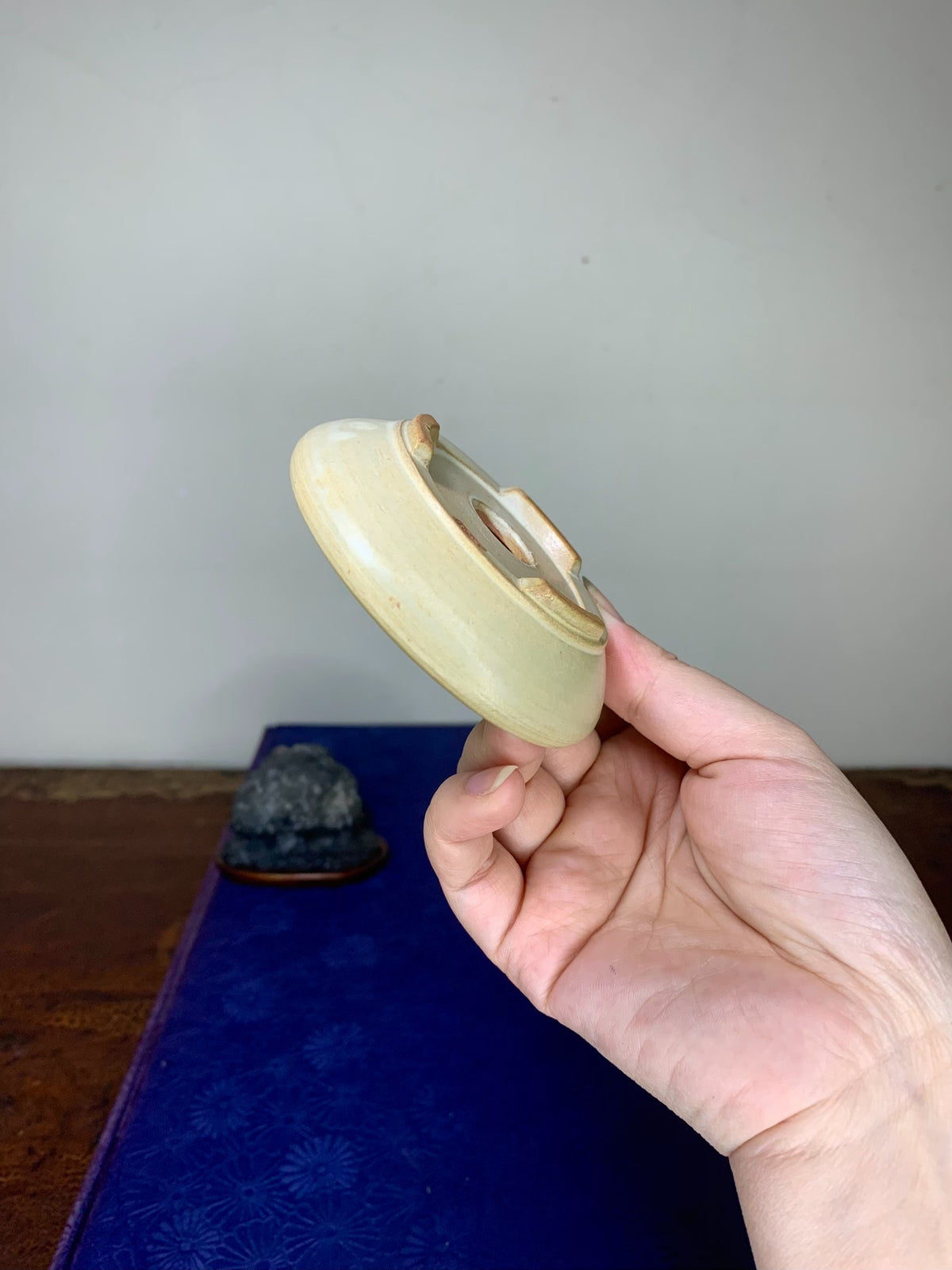 Heian Kōzan Classic Bag-Style Cut-Foot Small Round Pot