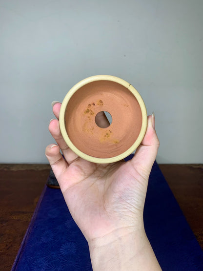 Heian Kōzan Classic Bag-Style Cut-Foot Small Round Pot