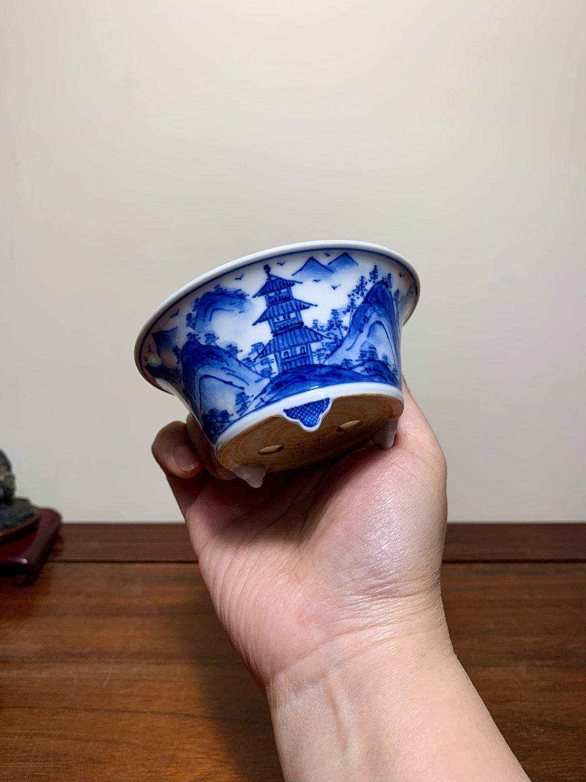 Heian Kōsō Enamelled Landscape with Friends Visiting Scene Japanese Flower Pot