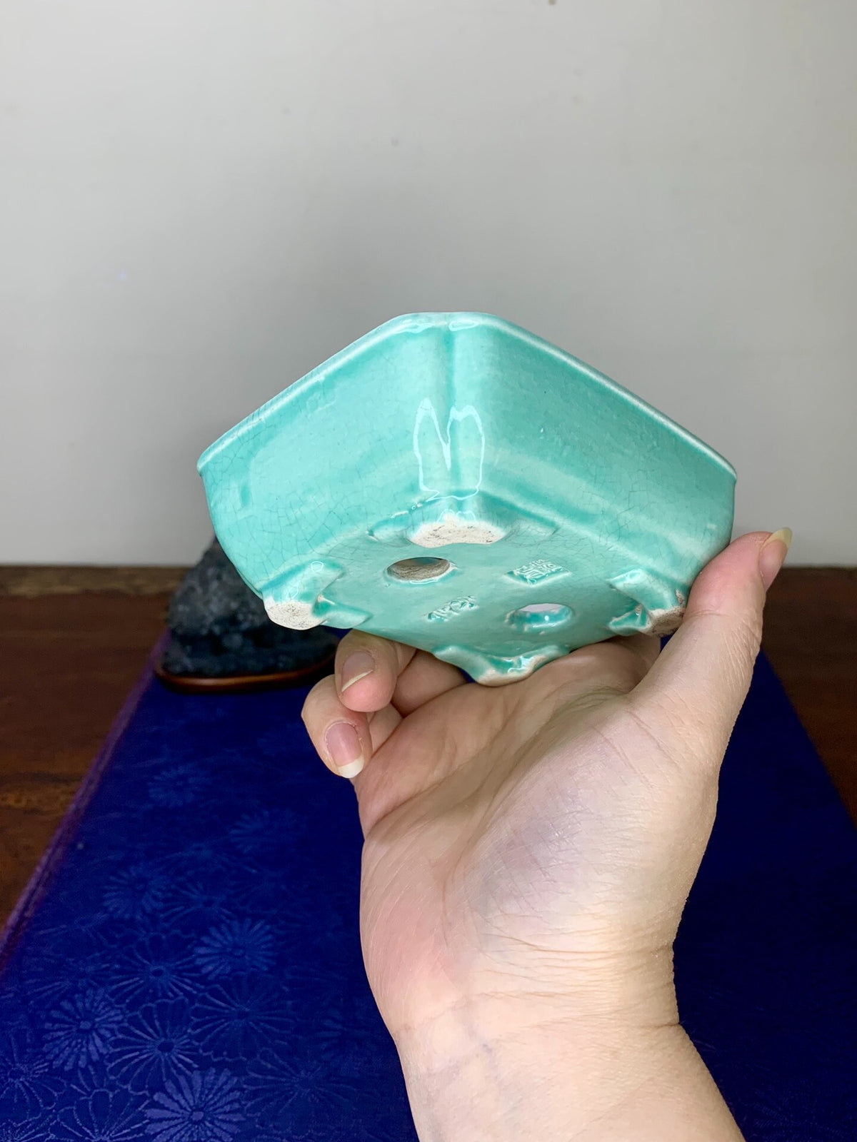 Kyōhō Goryōzan Green-Glazed Antique Crackled Japanese Pot