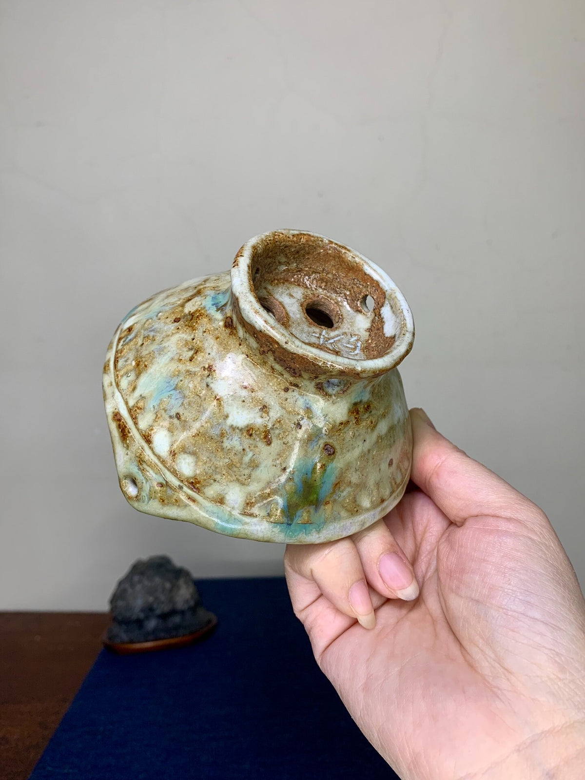 Echizen Monzan Rare Three-Eared High-Footed Basket Pot