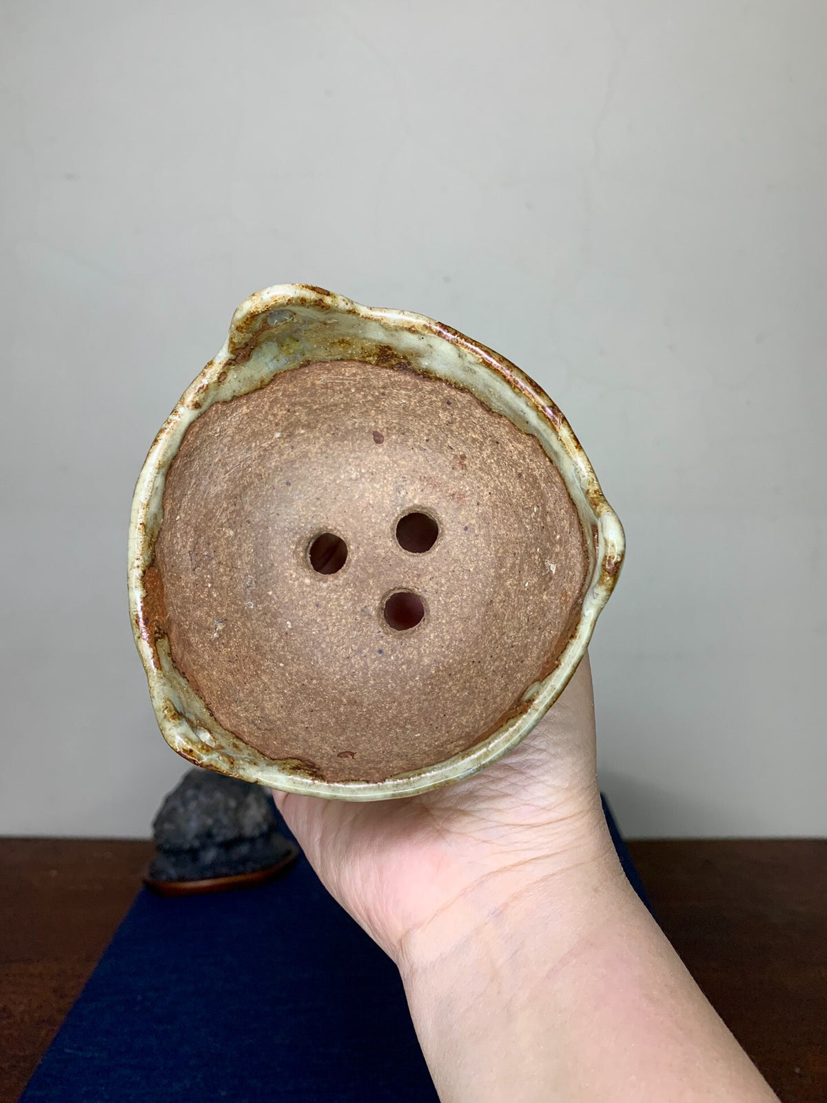 Echizen Monzan Rare Three-Eared High-Footed Basket Pot