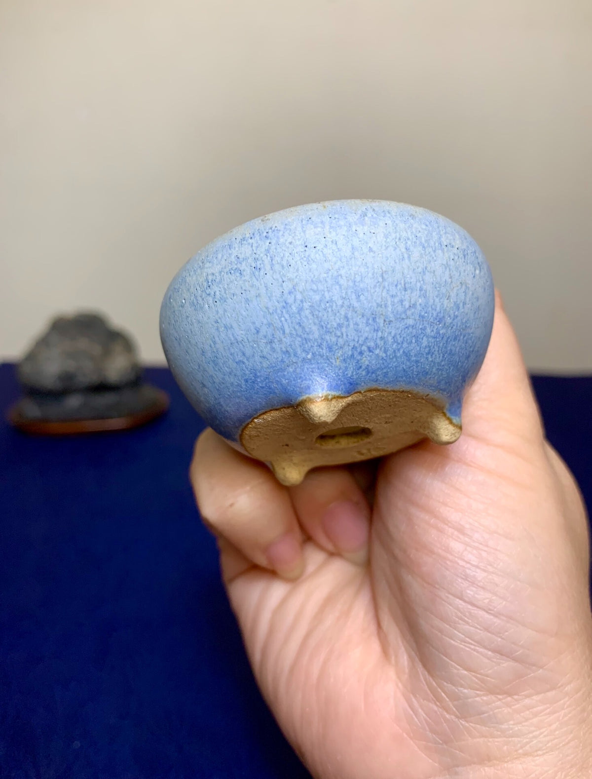 Sky-Blue Glaze, Three-Footed Small Round Pot by Ito Shika
