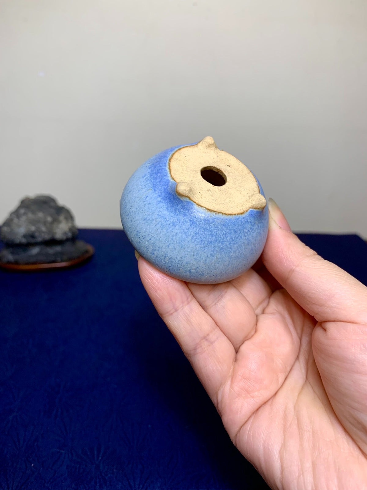 Sky-Blue Glaze, Three-Footed Small Round Pot by Ito Shika