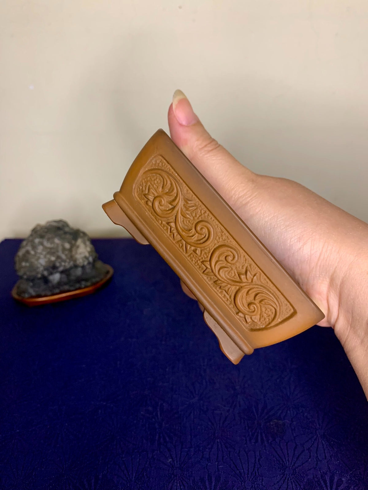 Four-Panel Painted Panels Relief-Carved Small Rectangular Japanese Pot by Hirata Migen