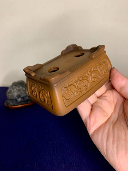 Four-Panel Painted Panels Relief-Carved Small Rectangular Japanese Pot by Hirata Migen